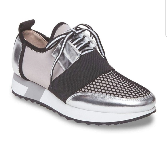 antics sneaker steve madden